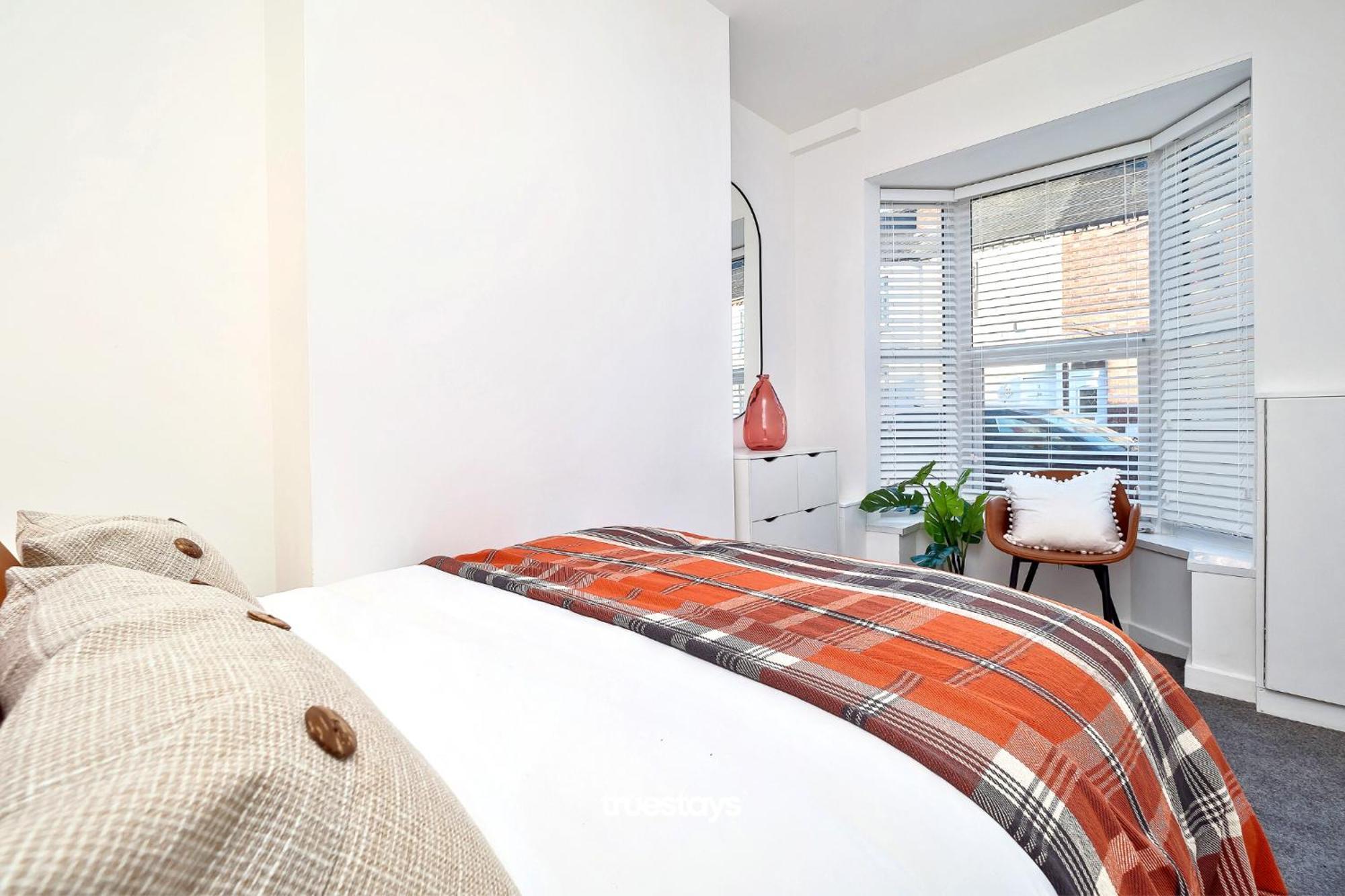Nursery House By Truestays - 3 Bedroom House In Stoke-On-Trent Екстер'єр фото
