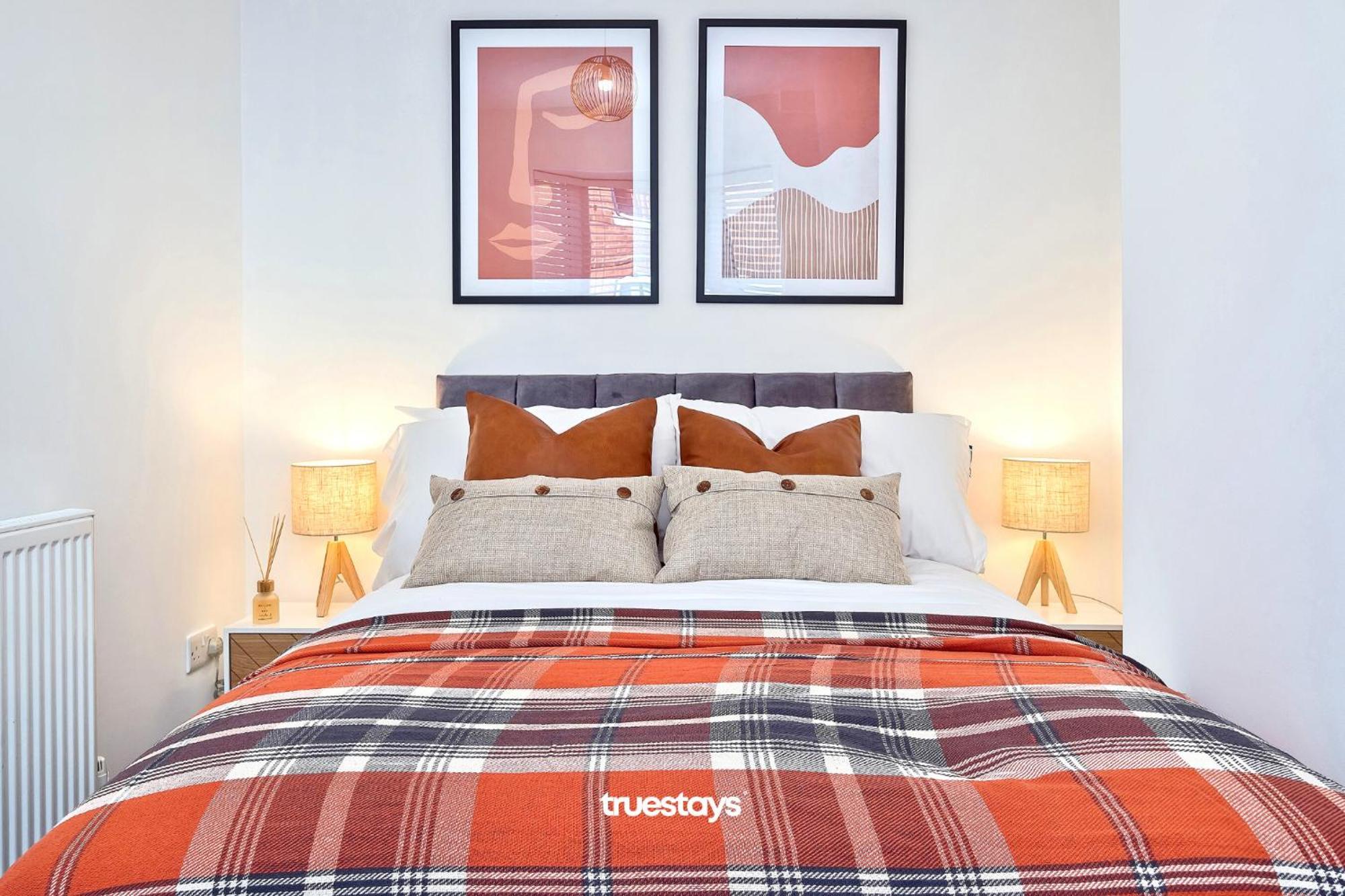 Nursery House By Truestays - 3 Bedroom House In Stoke-On-Trent Екстер'єр фото